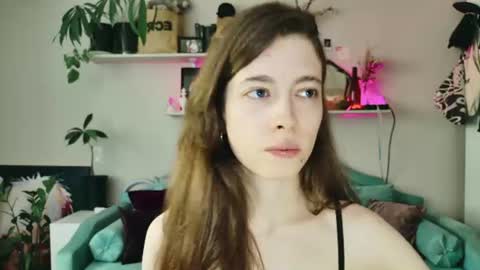 yoka_paradoxxx online show from 07-09-26, 10:30