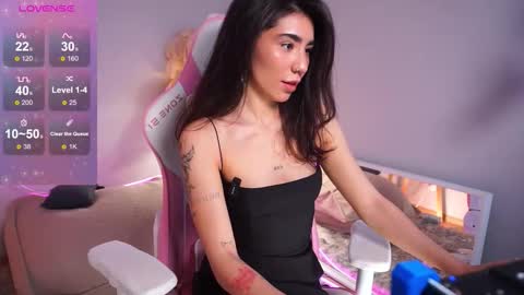 Snapshot of yokokoko__ chatting on 11-16-25, 05:57 Yoko online show from 11-16-25, 05:57