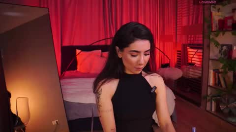 Snapshot of yokokoko__ chatting on 12-23-25, 06:00 Yoko online show from 12-23-25, 06:00