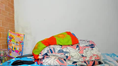 yonnsol_avril online show from 12-15-24, 03:02