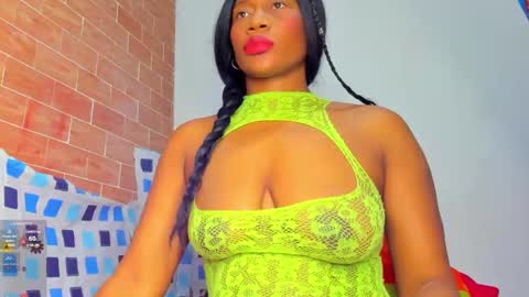 yonnsol_avril online show from 01-05-25, 06:24