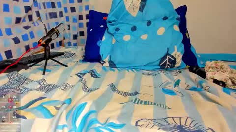 yonnsol_avril online show from 03-05-25, 09:59