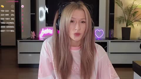  Wilma  online show from 11-18-25, 04:55