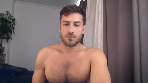 Yoooups online show from 07-22-26, 01:36