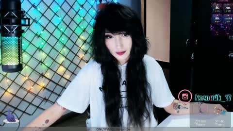 Snapshot of yoshino_san chatting on 12-30-24, 09:40 you can call me Andy or  yoshi  3 online show from 12-30-24, 09:40