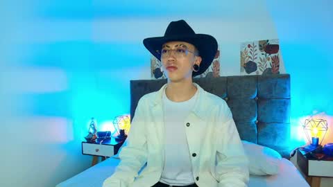 Snapshot of yoshua_smith chatting on 05-03-26, 07:42 Yoshua Smith online show from 05-03-26, 07:42