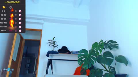 Enzo online show from 01-19-25, 09:44