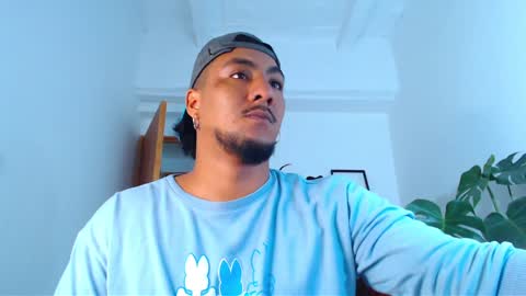 Enzo online show from 02-02-25, 10:35