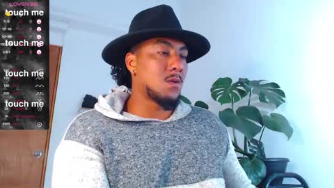 Enzo online show from 02-28-25, 02:20