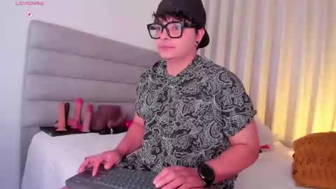 Snapshot of yossefmout chatting on 07-20-26, 12:51 Yossef online show from 07-20-26, 12:51