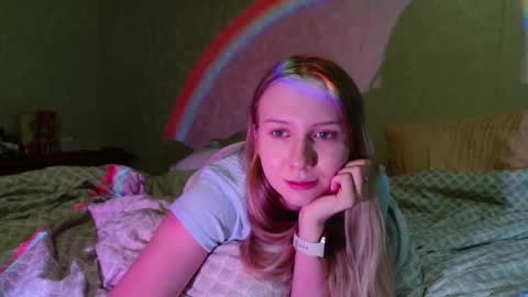 Snapshot of you_cant_forget chatting on 10-13-25, 04:34 you_cant_forget online show from 10-13-25, 04:34