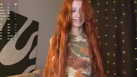 Elizabeth brunette -- Darline blonde  online show from 06-25-26, 07:40
