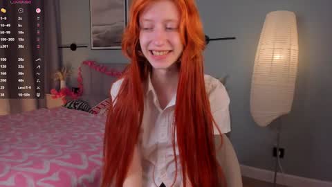 Elizabeth brunette -- Darline blonde  online show from 07-17-26, 10:25