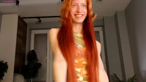 Elizabeth brunette -- Darline blonde  online show from 07-29-26, 08:40