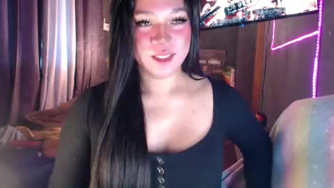 Snapshot of you_should_try chatting on 11-19-25, 01:16 Denice online show from 11-19-25, 01:16
