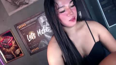 Snapshot of you_should_try chatting on 12-20-25, 02:18 Denice online show from 12-20-25, 02:18