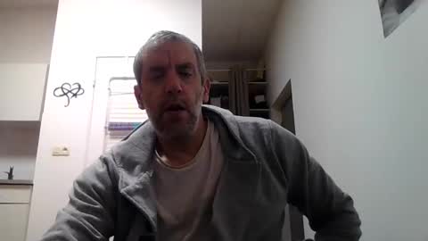 Snapshot of youdeservit chatting on 03-11-25, 03:05 CrayZio online show from 03-11-25, 03:05