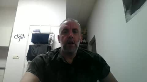 Snapshot of youdeservit chatting on 10-06-25, 03:15 CrayZio online show from 10-06-25, 03:15