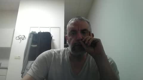 Snapshot of youdeservit chatting on 02-05-26, 04:55 CrayZio online show from 02-05-26, 04:55