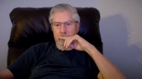 Colorado Guy Straight online show from 05-07-26, 04:07