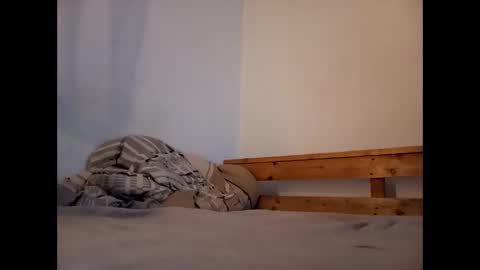younh23wood online show from 05-30-26, 02:19