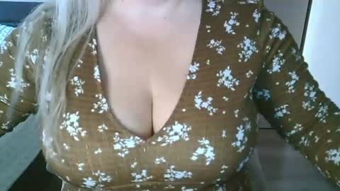 Maria Love online show from 07-13-26, 05:10