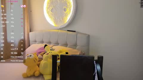 Snapshot of your_beck chatting on 03-15-26, 05:52 mia3 online show from 03-15-26, 05:52