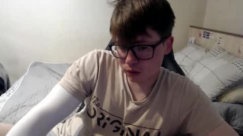 Max online show from 05-31-26, 07:04