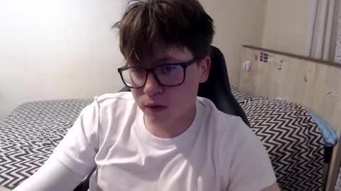 Max online show from 06-10-26, 05:07
