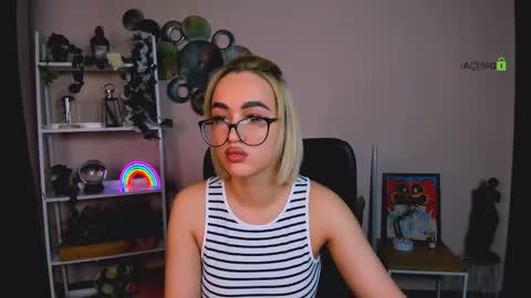 your bunny12 online show from 03-18-26, 06:49