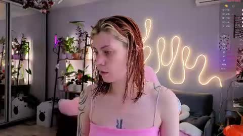 Snapshot of your_corvus chatting on 06-15-26, 10:50 your_corvus online show from 06-15-26, 10:50