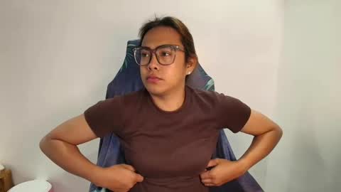 Snapshot of your_dreamgirlxxx69 chatting on 03-23-26, 11:47 your_dreamgirlxxx69 online show from 03-23-26, 11:47