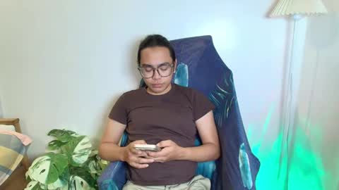 Snapshot of your_dreamgirlxxx69 chatting on 05-03-26, 04:51 your_dreamgirlxxx69 online show from 05-03-26, 04:51