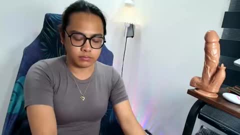 Snapshot of your_dreamgirlxxx69 chatting on 05-26-26, 07:59 your_dreamgirlxxx69 online show from 05-26-26, 07:59