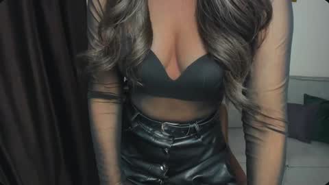 Snapshot of your_eclipse chatting on 12-20-24, 05:40 Goddess Alana online show from 12-20-24, 05:40