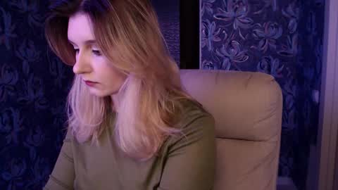 Snapshot of your_freya chatting on 02-01-26, 02:48 Freya online show from 02-01-26, 02:48