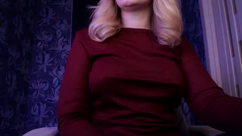 Snapshot of your_freya chatting on 02-17-26, 03:51 Freya online show from 02-17-26, 03:51