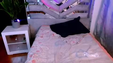 your_girl_of_dream online show from 04-07-26, 03:29