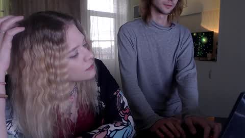 Snapshot of your_horny_friends chatting on 12-30-24, 09:27 Your Horny Friends online show from 12-30-24, 09:27