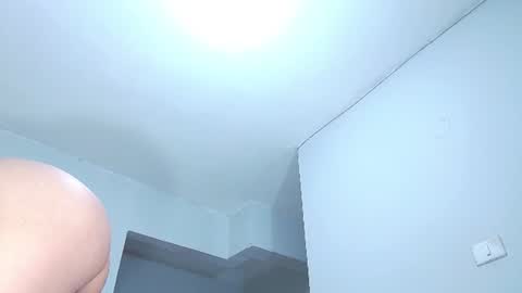 your_latin_girl online show from 06-18-26, 04:02