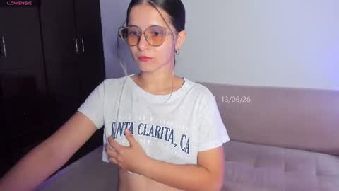 Snapshot of your_lilacute1 chatting on 06-13-26, 10:29 Lila online show from 06-13-26, 10:29