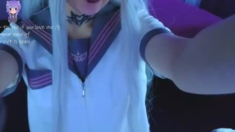Snapshot of your_little_eva chatting on 06-23-26, 05:05 Eva online show from 06-23-26, 05:05