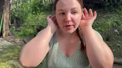 Snapshot of your_madhurricane chatting on 06-10-26, 10:03 Daria and Lesia online show from 06-10-26, 10:03