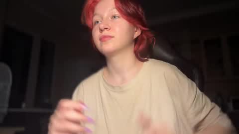 Mia online show from 06-07-26, 04:33