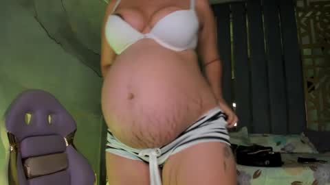 Snapshot of your_naughtyangel chatting on 01-16-25, 09:40 Evelin online show from 01-16-25, 09:40