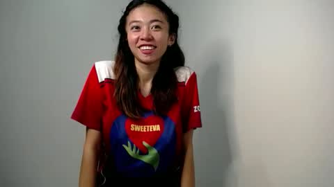 Snapshot of your_petitegirl09 chatting on 05-11-26, 04:04 Honey online show from 05-11-26, 04:04