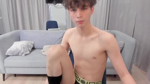 your_shy_guy online show from 01-09-25, 11:34