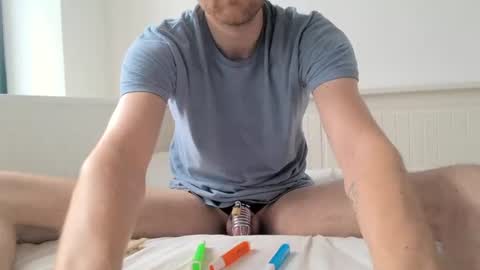 Snapshot of your_slave_boi chatting on 08-01-26, 12:59 your_slave_boi online show from 08-01-26, 12:59