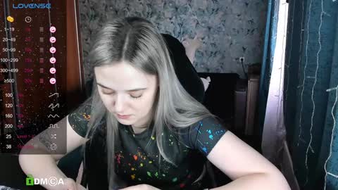 Snapshot of your_small_bunny chatting on 02-07-25, 05:20 Molly online show from 02-07-25, 05:20