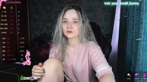 Snapshot of your_small_bunny chatting on 10-01-25, 02:06 Molly online show from 10-01-25, 02:06